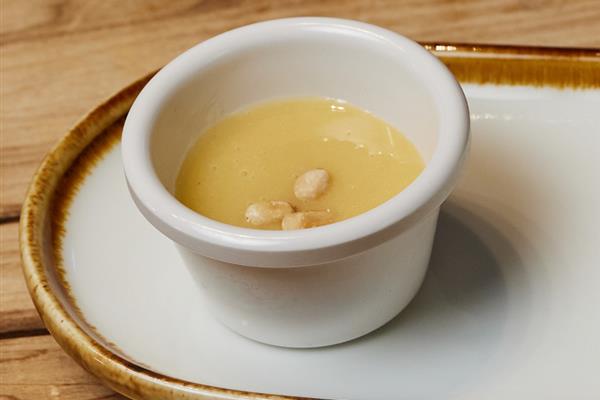 Мед с кедровыми орешками