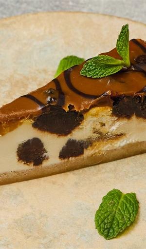 Чизкейк-брауни с карамелью